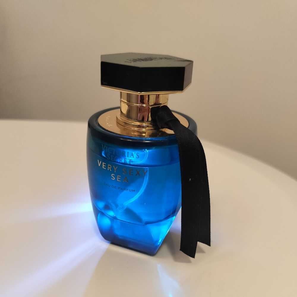 Victoria's Secret Very Sexy Sea Perfume